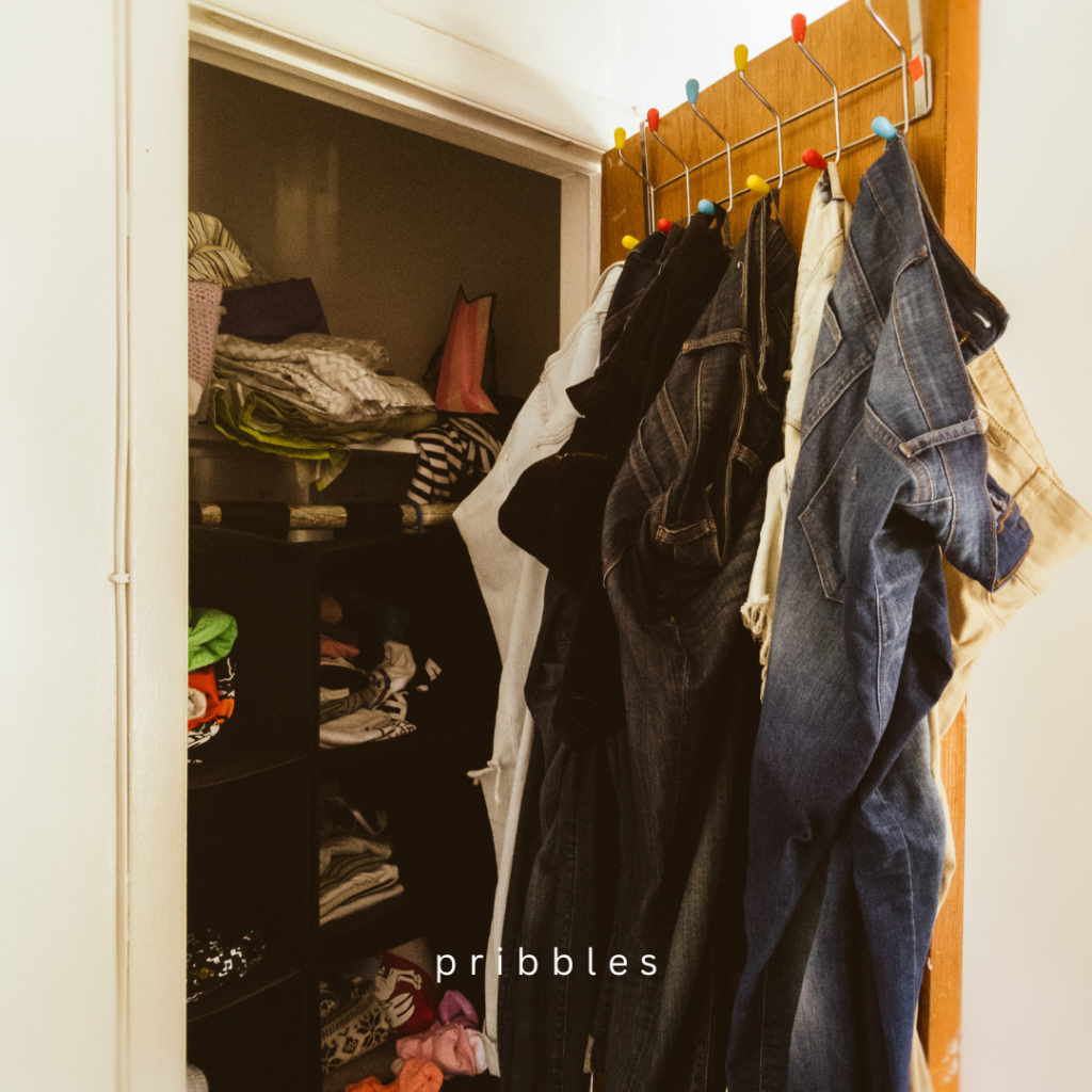 small closet organization tips
