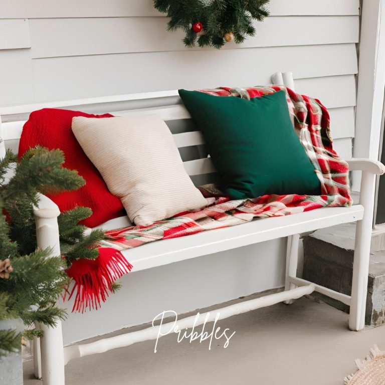 13 Simple, Easy Christmas Decor Front Porch Ideas