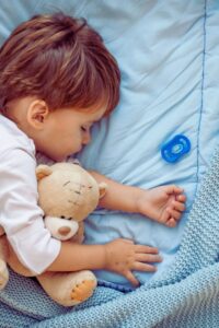 100 Cute Middle Names for Boys and Girls (By Category)